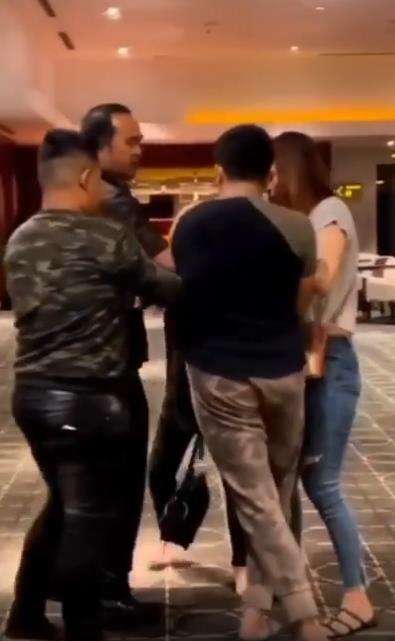 Pria ngamuk gegara diputus cinta minta uang dikembalikan.