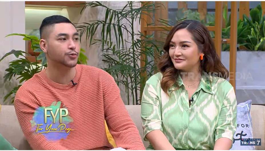 Krisjiana dan Siti Badriah
