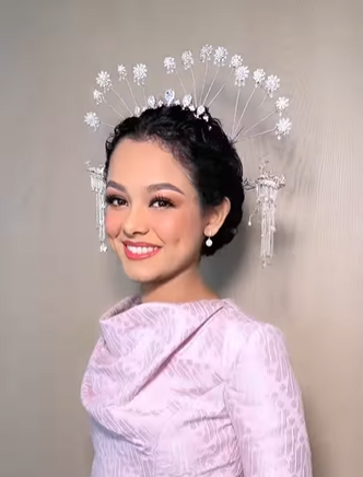 Riasan Marlene Hariman di Wajah Mutiara Annisa Baswedan