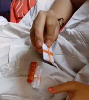 Lipat pakaian bekas impor temukan kiriman santet.
