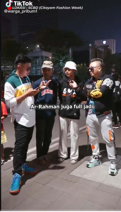 Remaja SCBD Baca Alquran dengan Suara Merdu: Sisi Terang Citayam Fashion Week