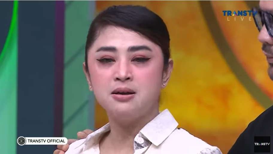Dewi Perssik