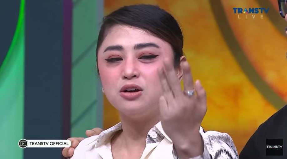 Dewi Perssik