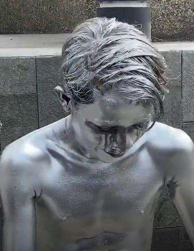 manusia silver