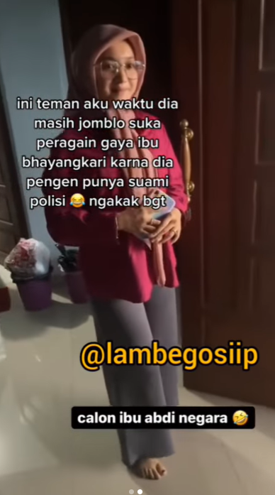 peragaan jadi ibu bhayangkari
