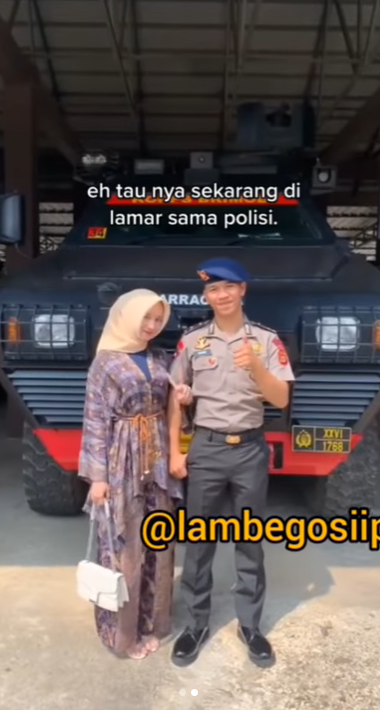 peragaan jadi ibu bhayangkari