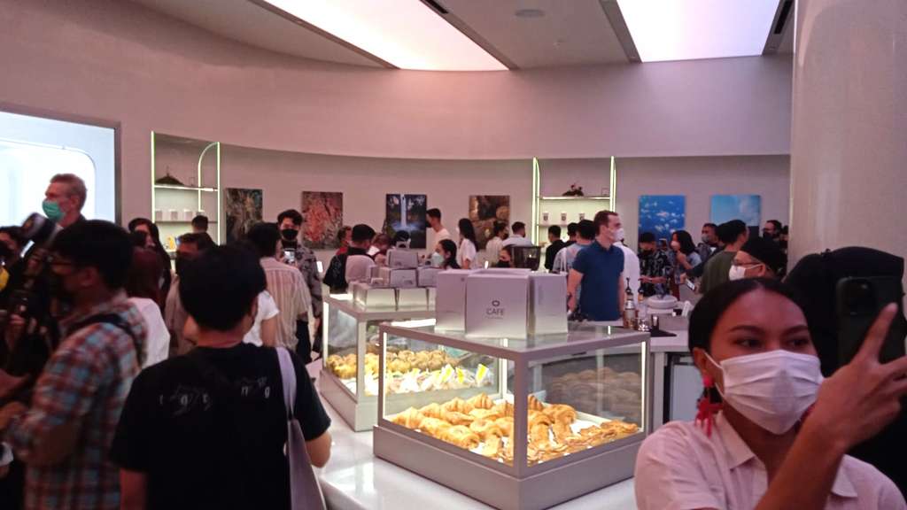 OPPO Gallery Gandaria City
