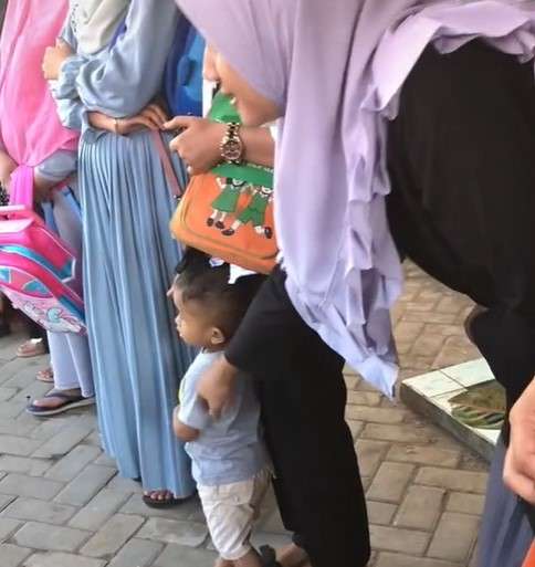 TikTok @aisyahhamidah117