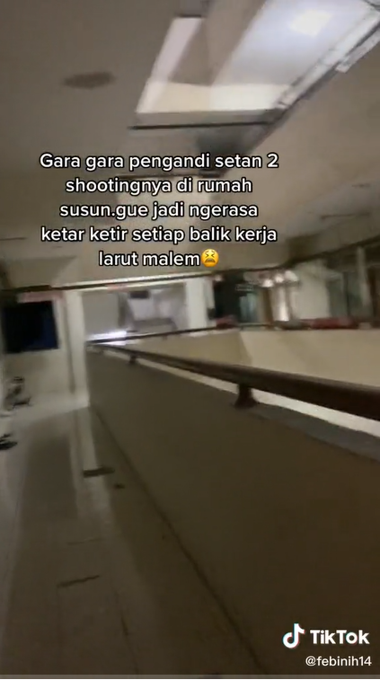 Pria Ini Tinggal di Rusun Mirip Film Pengabdi Setan 2