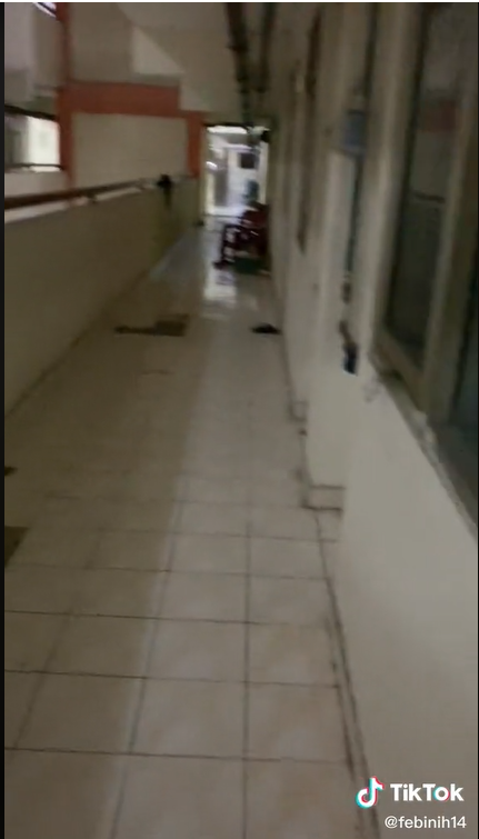 Pria Ini Tinggal di Rusun Mirip Film Pengabdi Setan 2