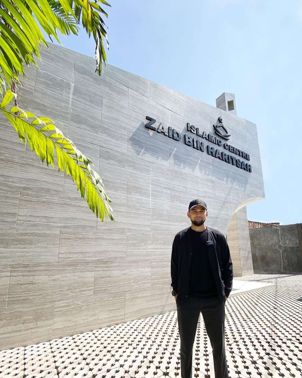 Penampakan masjid yang dibangun Teuku Wisnu