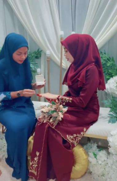 Viral mantan istri antar mantan suami lamaran.