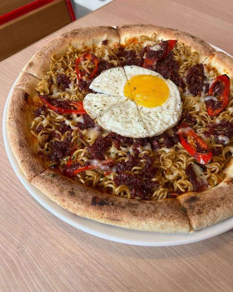 Pizza Mi Goreng Instan