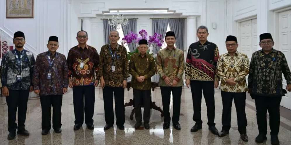 Kepala Badan Pelaksana dan Ketua Dewan Pengawas Badan Pengelola Keuangan Haji (BPKH)