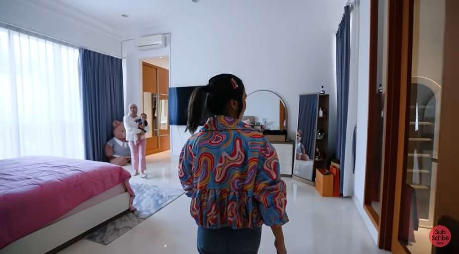 Kamar Rizky Billar dan Lesti Kejora Kamar Rizky Billar dan Lesti Kejora