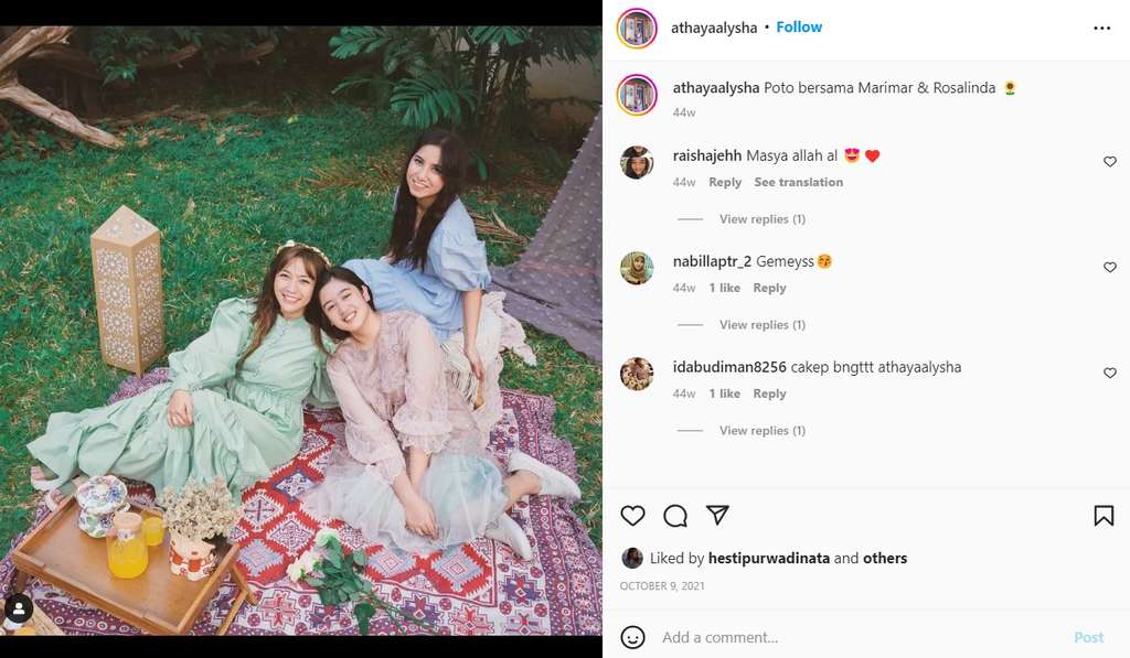 Hesti Purwadinata  dan putri sambungnya