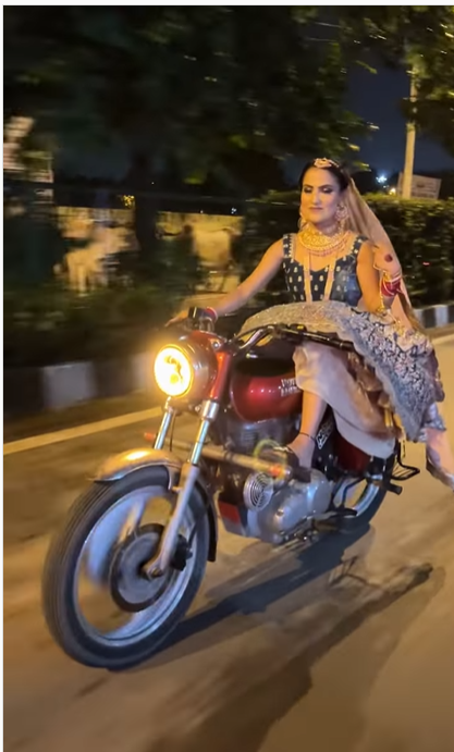 pengantin naik moge ke pernikahan
