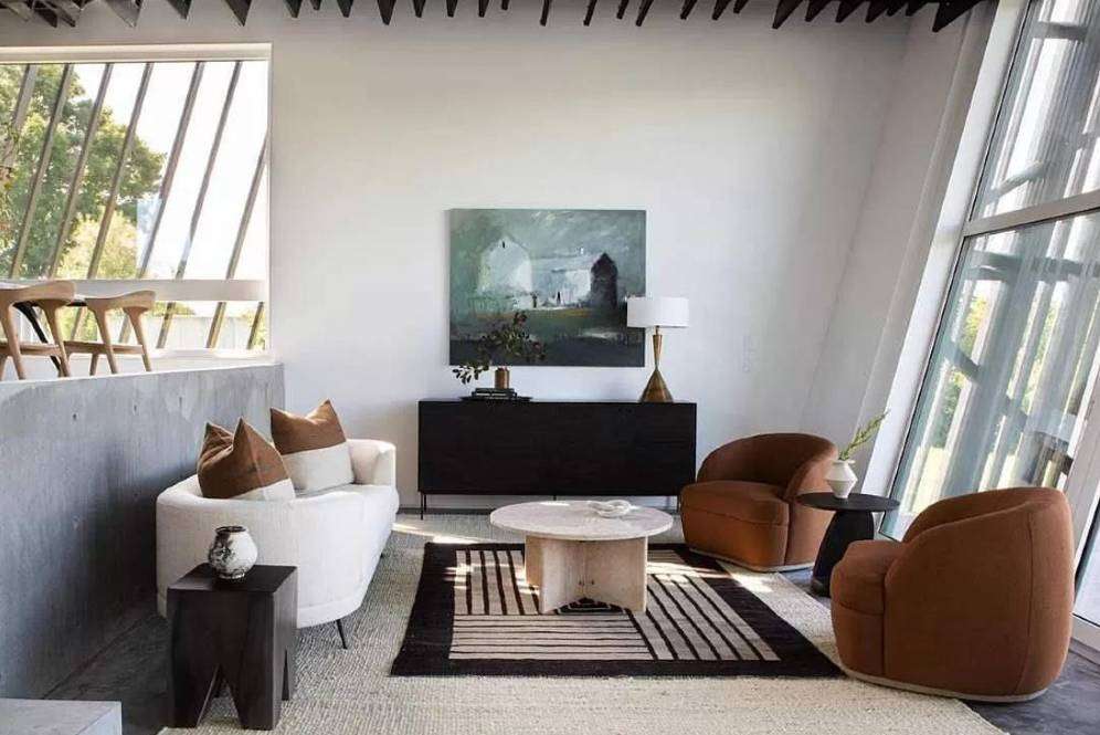 Sleeve House