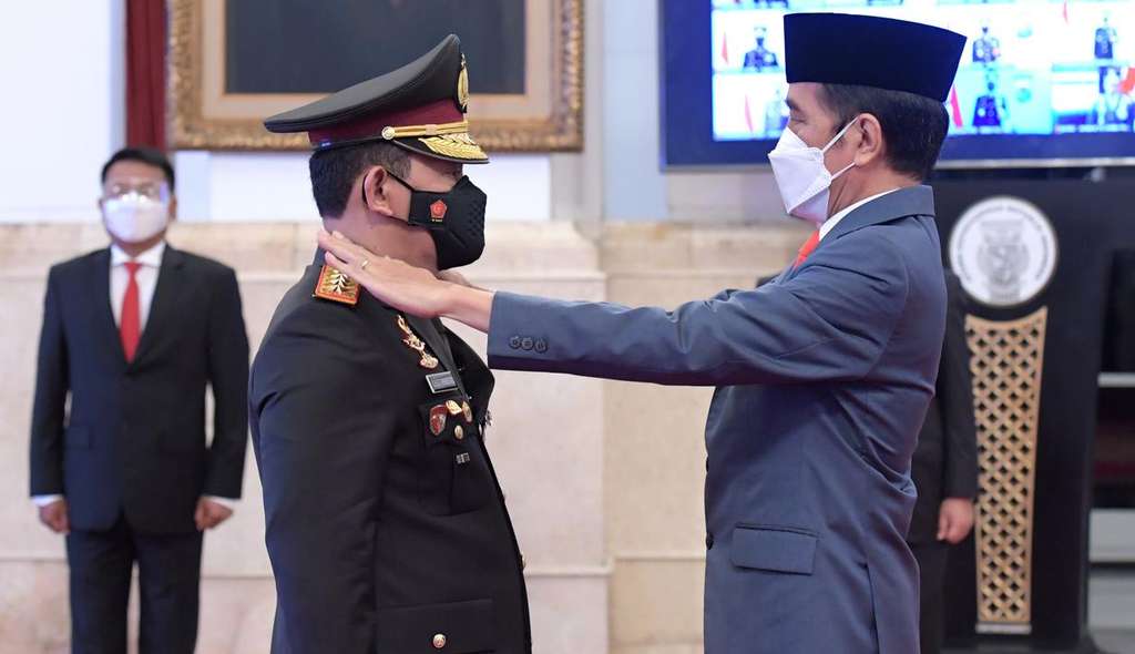 Pelantikan Jendral Listyo Sigit sebagai Kapolri