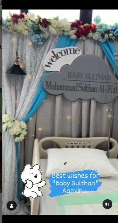 Kamar bersalin Roro Fitria