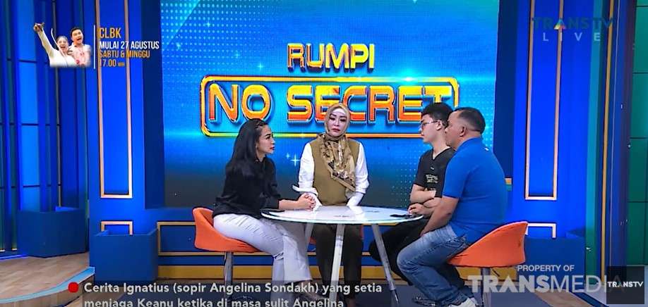 Angelina bersama sopirnya Igna