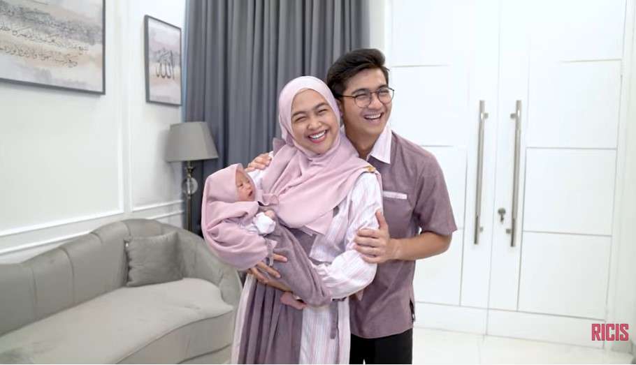 Moana putri Ricis dan Ryan pakai hijab Moana putri Ricis dan Ryan pakai hijab