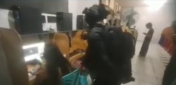Polisi Gerebek Ibu-ibu Digerebek Saat Bermain Judi Online