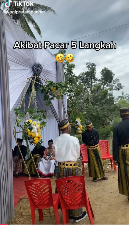 Gegara Pacar 5 Langkah, Pasangan Pengantin Gelar Pesta Pernikahan Bersamaan Gegara Pacar 5 Langkah, Pasangan Pengantin Gelar Pesta Pernikahan Bersamaan