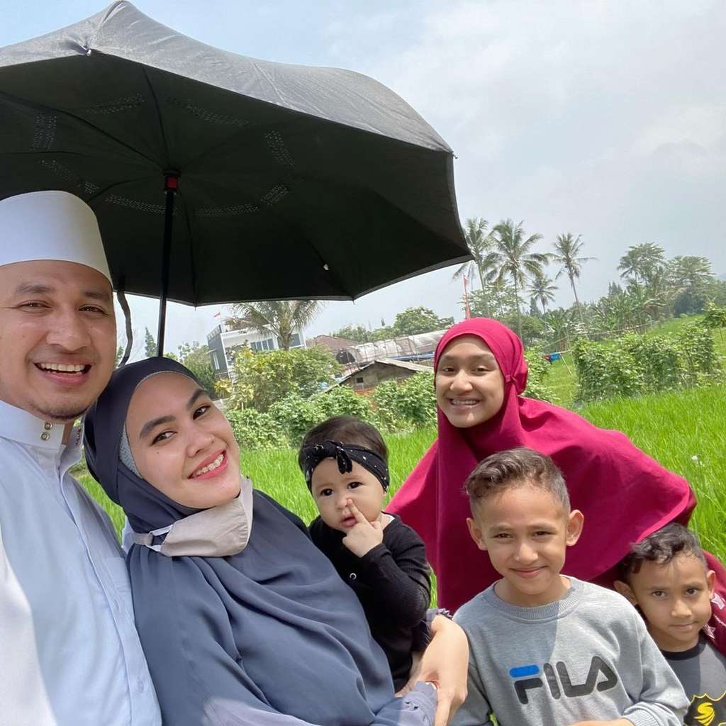 Keluarga Kartika Putri