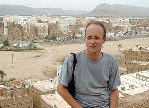 Jonathan Cook. jurnalis kondang asal Inggris Jonathan Cook. jurnalis kondang asal Inggris