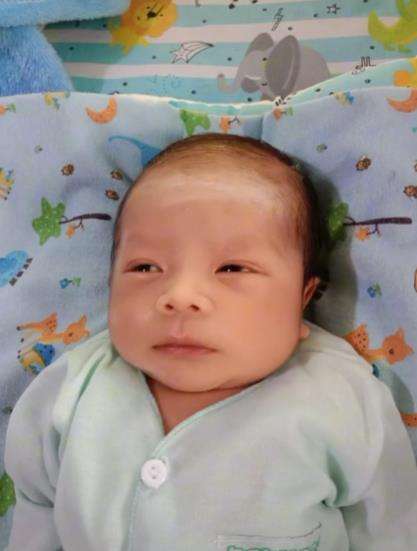Waktu hamil pantegin kasus Ferdy Sambo, pas lahiran bayinya dibilang mirip.