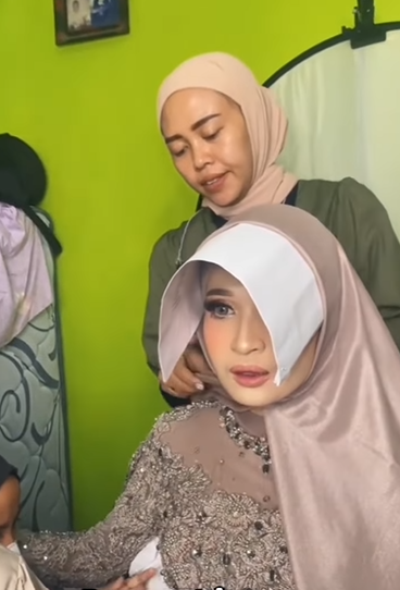 Trik Hijab Unik