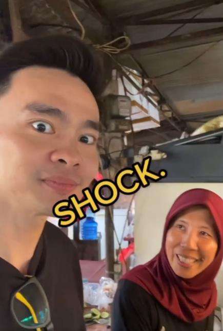 Ngeprank emak-emak penjual ayam bakar pakai Bahasa Mandarin malah kena mental.