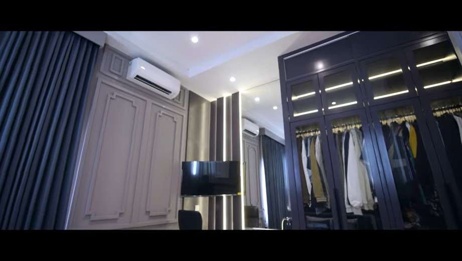 Kamar penyanyi Andmesh Kamaleng