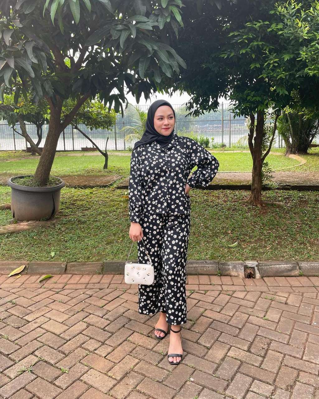 Yunita Lestari Mantan Istri Daus Mini