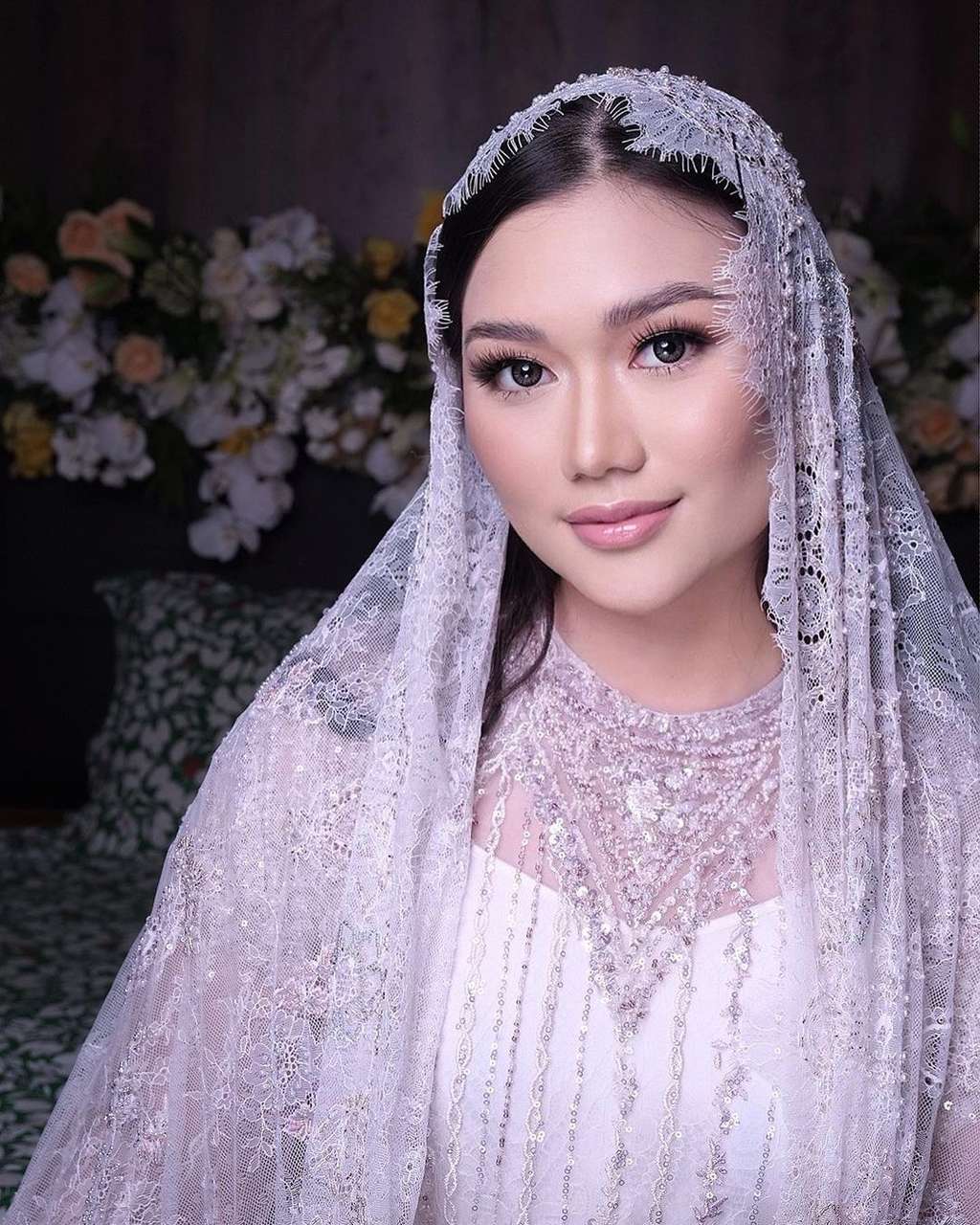 Makeup Sebelum Acara Pernikahan