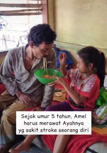 Kisah gadis rawat ayah sejak usia 5 tahun.