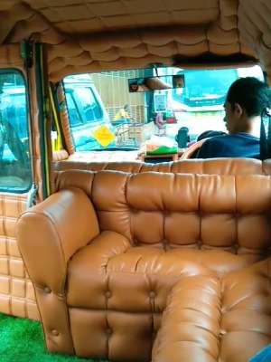 Interior angkot mewah.