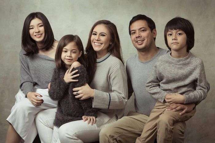Wulan Guritno dan Adilla Dimitri