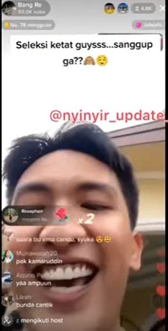 Senyum Salah Tingkah Adik Brigadir J Saat Disinggung Calon Pendamping Senyum Salah Tingkah Adik Brigadir J Saat Disinggung Calon Pendamping