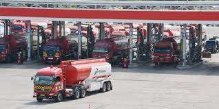 Mobil pengantar minyak Pertamina Mobil pengantar minyak Pertamina