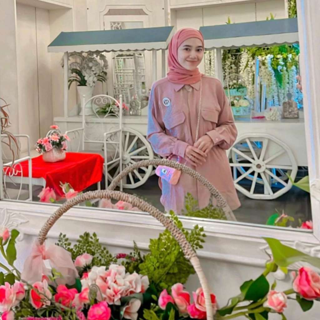 Potret Ira Dahlia calon kakak ipar Lesti Kejora