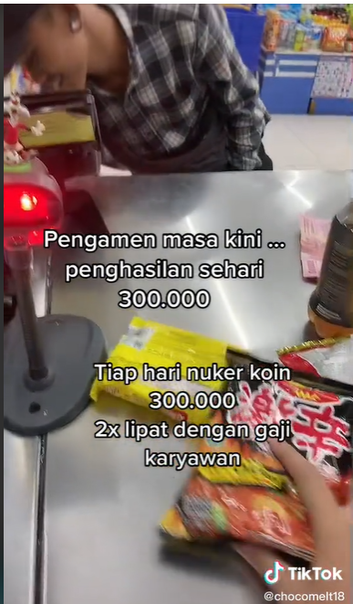 Pengamen Traktir Kasir Minimarket, Ternyata Penghasilannya Rp300 Ribu per Hari