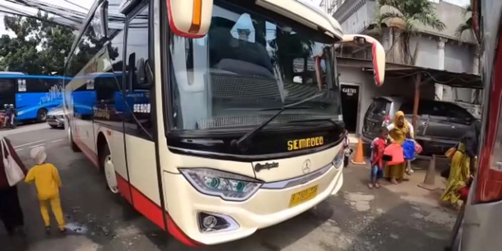 Bus PO Sembodo Executive Plus.