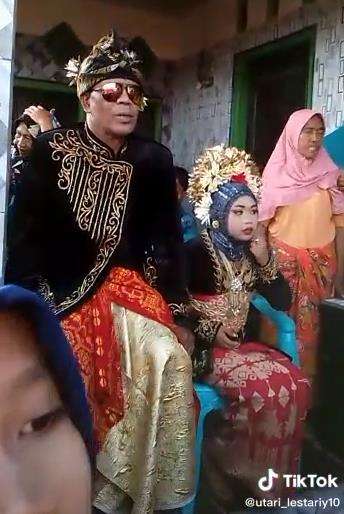 Viral pernikahan kakek 52 tahun dengan gadis 15 tahun di Lombok.