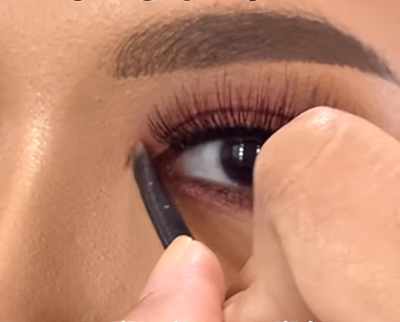 Memakai Concealer