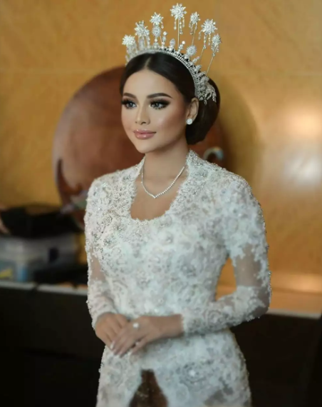 Makeup Bennu Sorumba di Wajah Para Artis