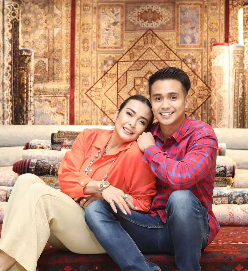 Besaran uang bulanan 8 seleb yang tak terduga.