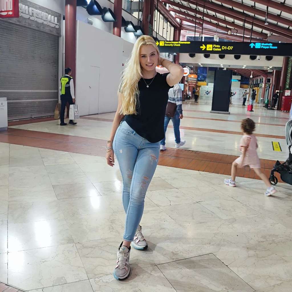 Instagram @nastasyashine