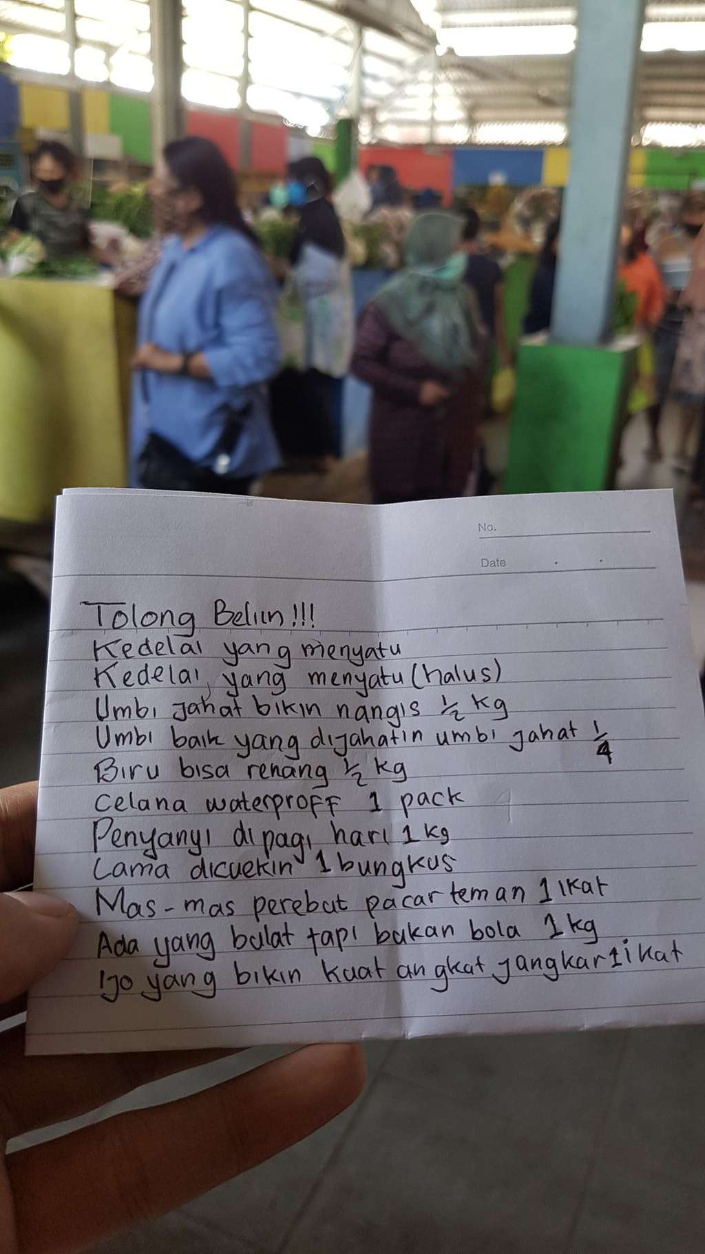 Mirip Ospek, Pria Ini Diberi Daftar Belanja seperti Tebak-tebakan Mirip Ospek, Pria Ini Diberi Daftar Belanja seperti Tebak-tebakan